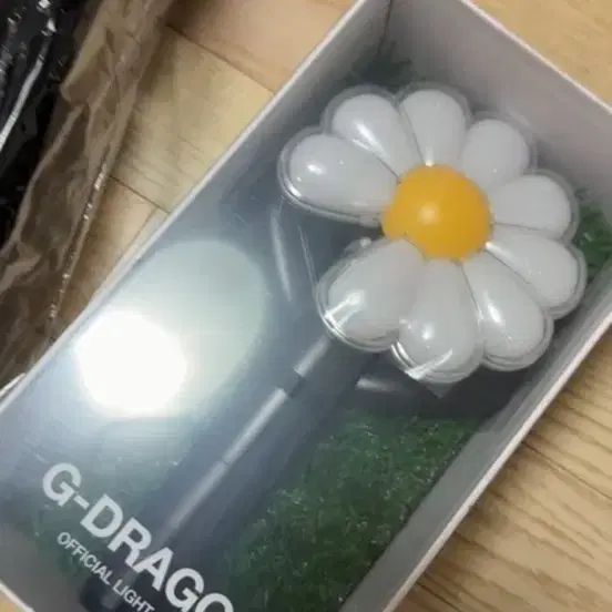 지드래곤 위버맨쉬 공식 응원봉 새상품(미개봉) 봉파우치+포토카드 포함