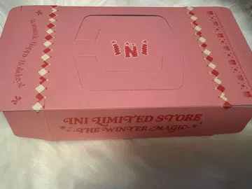 [ 익명 배송 ] INI 리미스트 한정판 케이크 박스