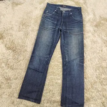 A.P.C 데님 팬츠 버튼 플라이 스트레이트 일본제