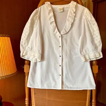 70년대 구제 의류 프랑스 유럽 앤티크 빈티지 자수 꽃무늬 블라우스