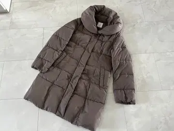 컨디션 최상 AG by aqua girl 다운 코트 M 사이즈