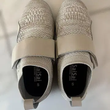 saisai 베이지 니트 스니커즈 S