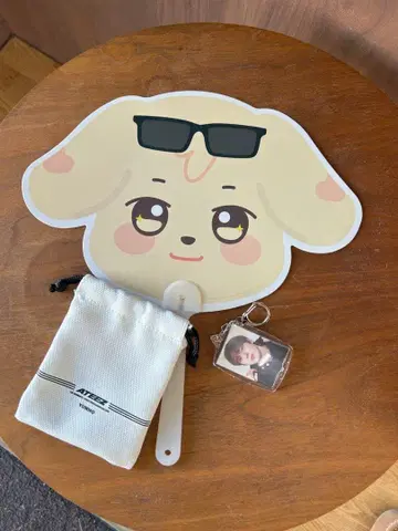 ATEEZ 강아지 캐릭터 부채 세트