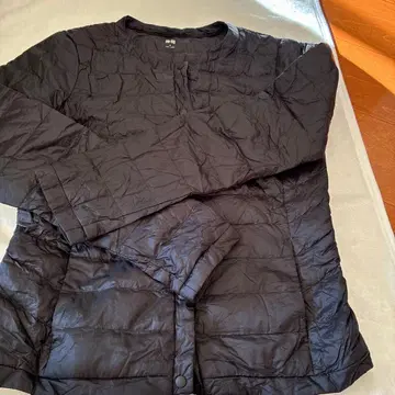 UNIQLO 울트라 라이트 다운 블랙 M 사이즈