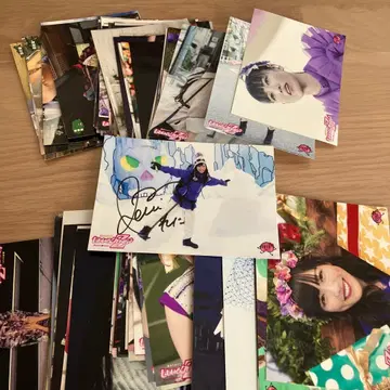 모모쿠로 타카기 레니 사인 포함 1장, 그 외 사진 모음