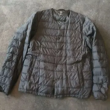 유니클로 울트라 라이트 다운 자켓 남성용 M