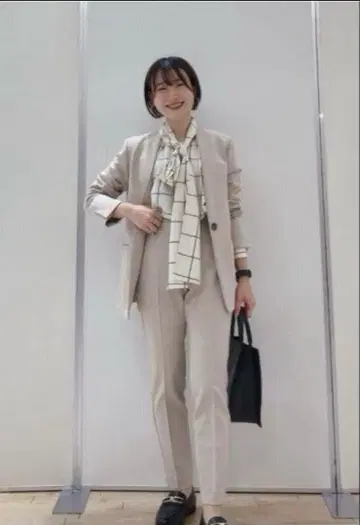 PLST 웜 리저브 칼라리스 자켓 셋업 팬츠 베이지