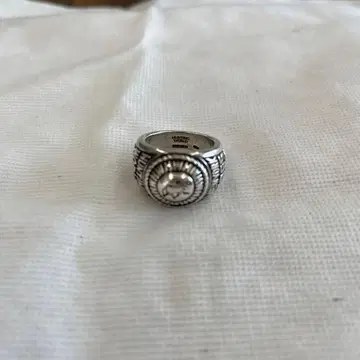 헌팅 월드 실버 카보숑컷 링