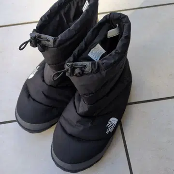 THE NORTH FACE 550 블랙 부츠