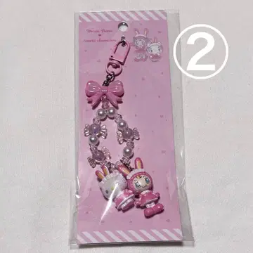 메조피아노 mezzo piano 키링 산리오 헬로키티