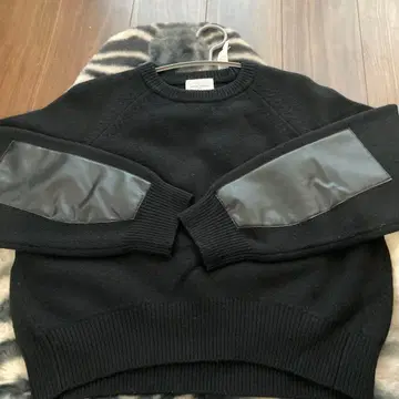 유나이티드 애로우즈 니트 블랙