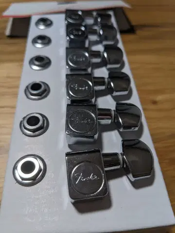 Fender 아메리칸 프로페셔널 정품 기타 페그 6개 세트