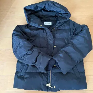 네이비 후드 부착 다운 자켓