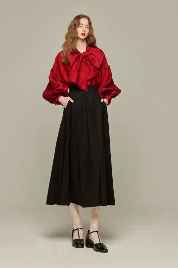 tnewties [ 수베니어샵에 들르자 ] 벌룬 슬리브 리본 상의