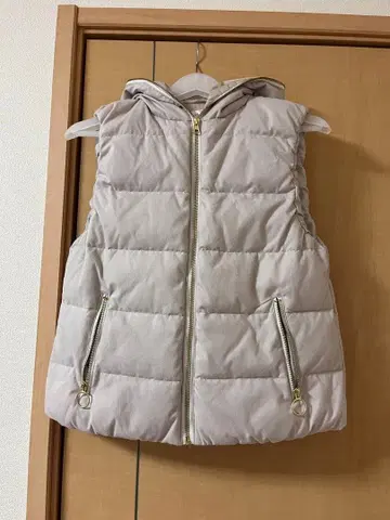 두클라쎄 다운 베스트 라이트 베이지