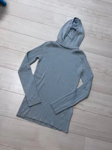 [ 새상품급 ] GALERIE VIE 울 니트 후드 부착