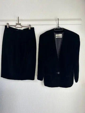 CORDIER 벨벳 스커트 수트 셋업 블랙 일본제