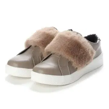 새상품 minia (미니아) 퍼 벨트 슬립온 M 23.5cm