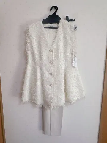 트위드 상의 테이퍼드 팬츠 세트 RANDA