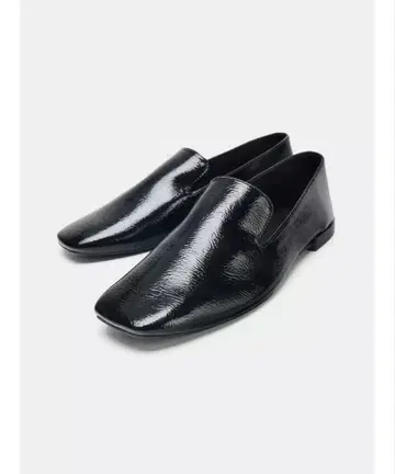 ZARA 에나멜 가죽 로퍼 38