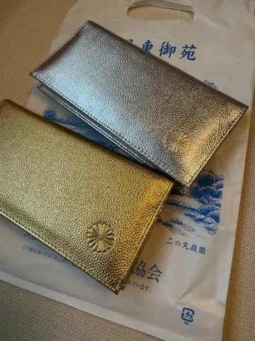 황궁 한정판 장지갑 골드 실버 세트 국화 문양 각인