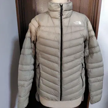 남성용 M THE NORTH FACE 베이지 다운 자켓