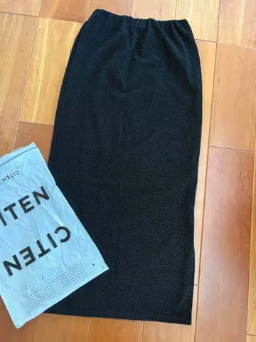 CITEN 라메 내로우 스커트