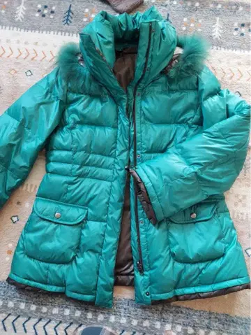 [ BEPRECIOUS ] 후드 부착 다운 자켓