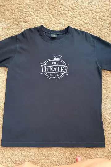 Mrs. GREEN APPLE GU 미세스 티셔츠