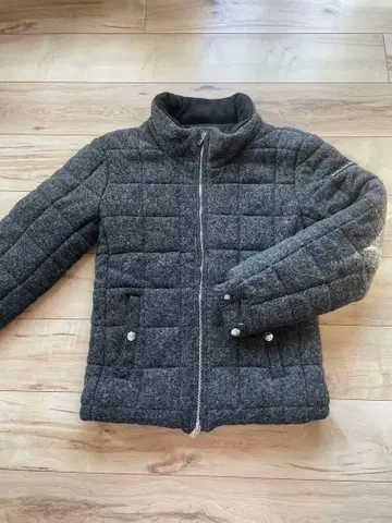 Retro Engine 그레이 다운 자켓