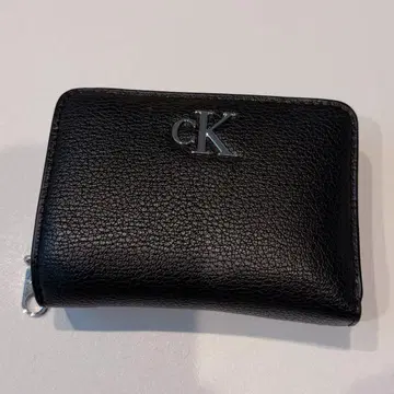 캘빈클라인 접이식 지갑 지퍼 라운드 실버 로고