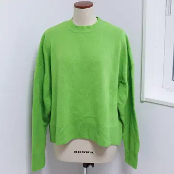 LE CIEL BLEU 캐시미어 혼방 크루넥 니트