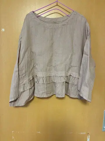 네스트로브 페 플럼 블라우스