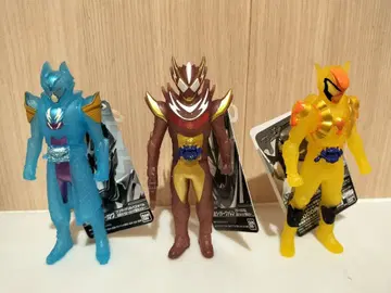 가면라이더 스토어 한정판 클리어 컬러 소프트 비닐 가브/바렌/바람 3종