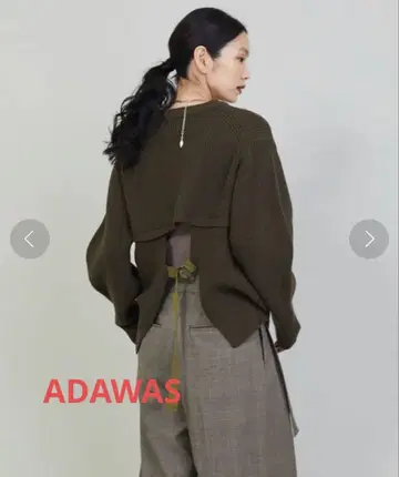 새상품급 ADAWAS 백리본 니트 카키