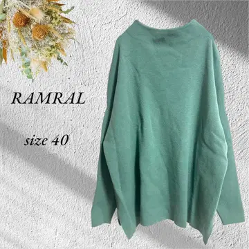 RAMRAL 하이넥 긴팔 니트 사이즈 40 그린 계열 여유 2930