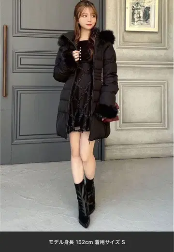 RESEXXY 블랙 다운 자켓 S 사이즈 리젝시