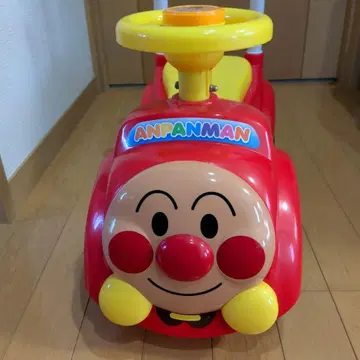 호빵맨 캐릭터카 빨간색