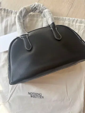 NOTHING WRITTEN 블랙 백 나싱 리튼