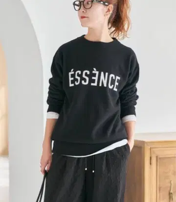 스픽 앤 스팬 ESSENCE 로고 니트 블랙 추가 판매