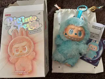 POPMART THEMONSTER Big into Energy