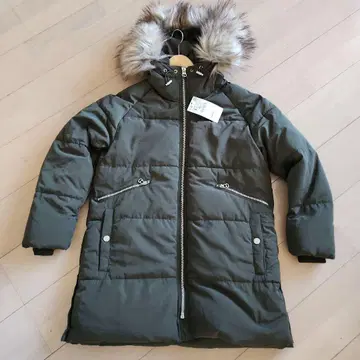 ZARA 올리브색 후드 부착 다운 자켓 새상품 하자품