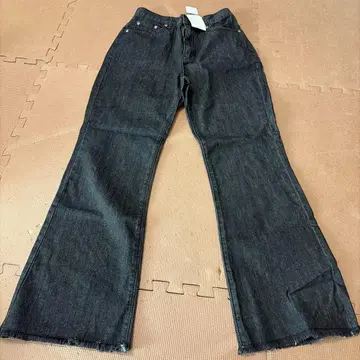 w closet 다크 데님 부츠컷 팬츠 M