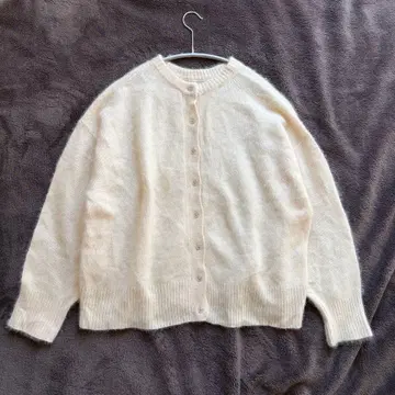 새상품급 나노 유니버스 라쿤 복슬복슬 니트 가디건 아이보리 F