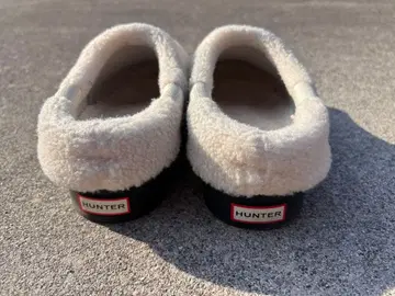 HUNTER 퍼 슬립온 슈즈