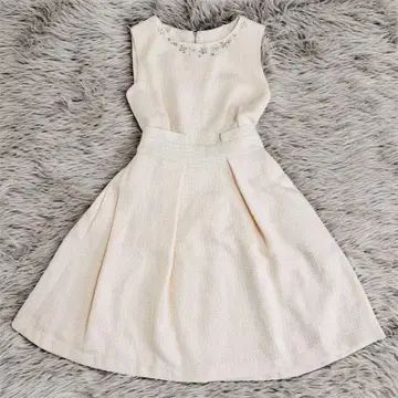 tocco closet 소매 없는 원피스 아이보리 비쥬