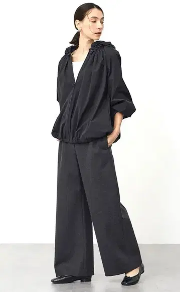 [ 새상품 ] 플라스테 프레셔스 니트 멜톤 이지 와이드 팬츠 그레이 S