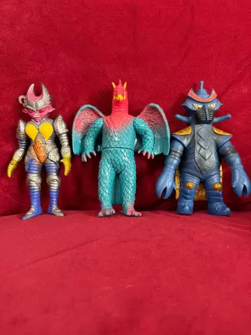 울트라 괴수 반다이 3체 세트