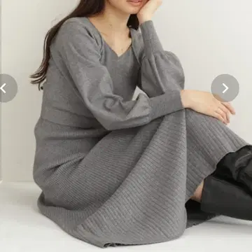 NATURALBEAUTYBASIC 레이어드라이크 플레어 니트 원피스