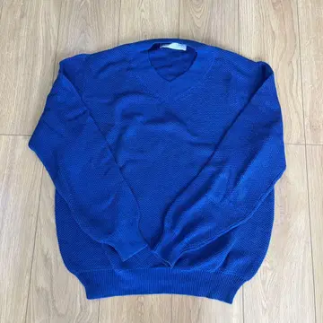 ESTNATION V넥 파랑 스웨터